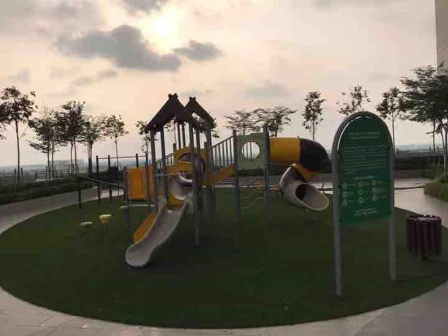 Mufa Studio Suites Klia Sepang Eksteriør billede